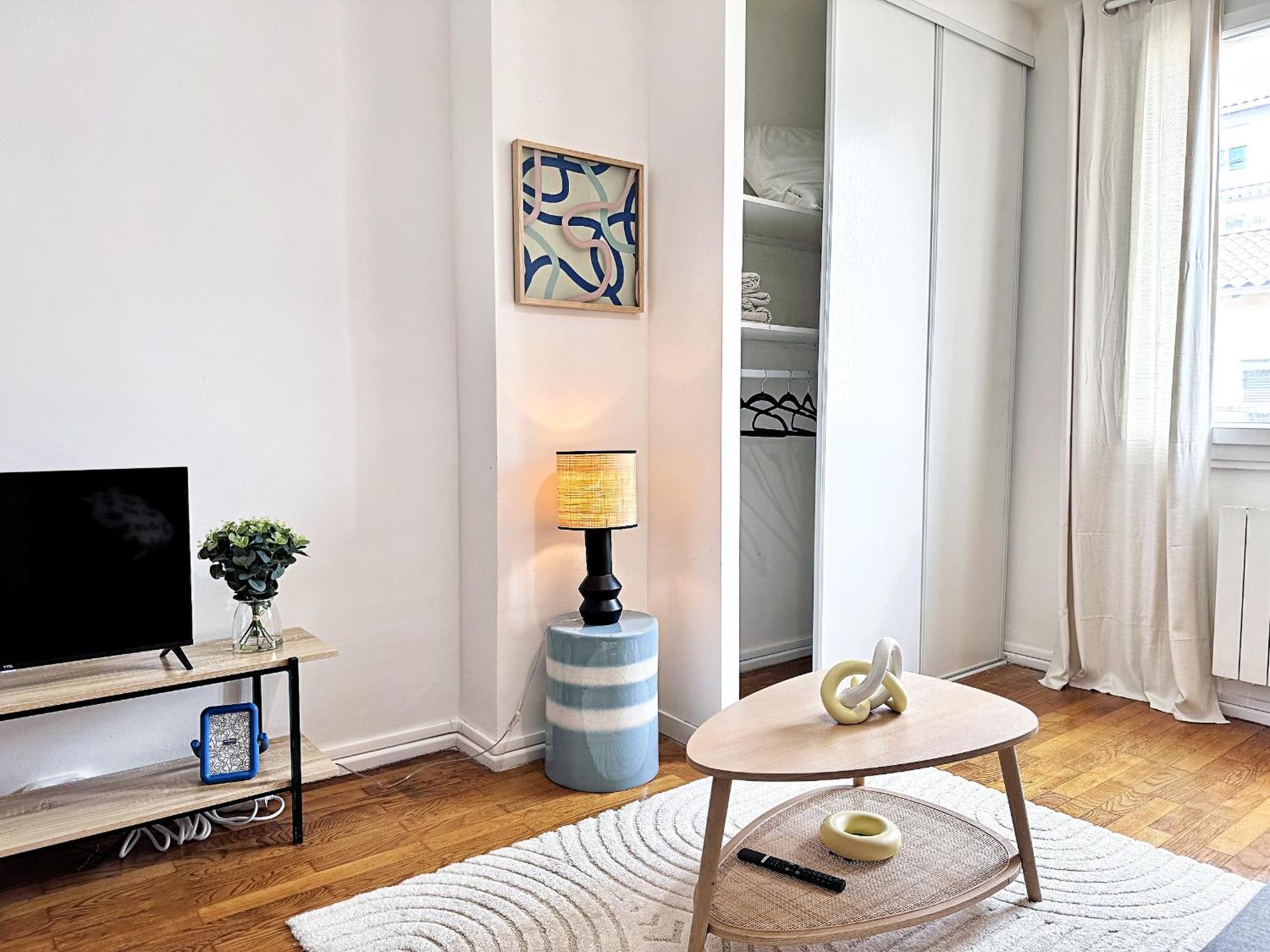 Suite Dounia Lyon Zewnętrze zdjęcie
